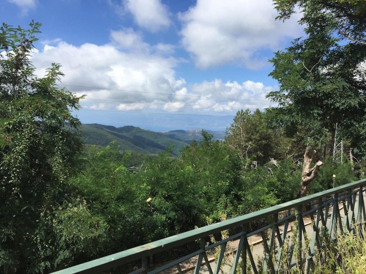 Appartamento Di Montagna Sul Belvedere Di Gambarie Gambarie dʼAspromonte Eksteriør billede